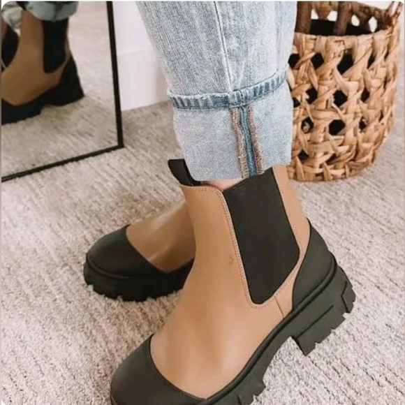 Free People James Chelsea Boots Size 38 - Picture 1 of 12